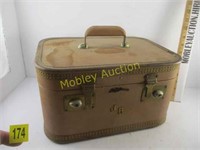 VINTAGE LUGGAGE