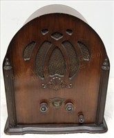 Silvertone Model 125 Cathedral Radio 17" c.1932