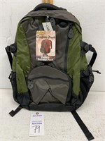 NEW Cabela’s Student Outfitter Pack