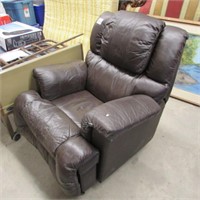 RECLINER -POOR CONDITION