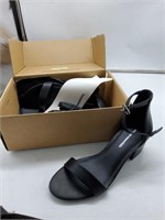 Amazon essentials black size 6 heels