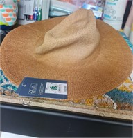 Tan hat