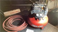 Porter cable 150 PSI , 6 Gallon , tested and
