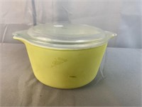 Pyrex Yellow 1 Qt Casserole With Lid