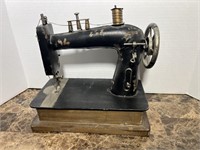 TIN & WOOD SEWING MACHINE REPLICA DECOR