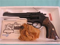 Crosman CO2 Powered Pellet Revolver