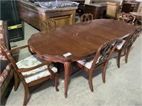 Adjustable Dining Table w/ 6 Chairs