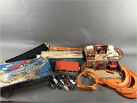 Hot Wheels & Related Playsets w/ Cars