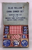 Blue Willow - Dinner set for 6 in 11.5"x 13.5" box