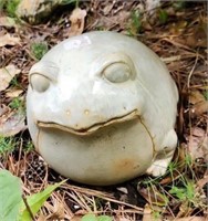 Fat ceramic garden frog  7" tall