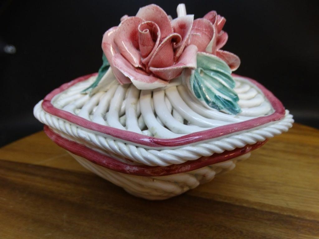Porcelain Basket Weave Lidded Potpourri Bowl