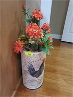 ROOSTER TIN CAN WITH ARTIFICIAL FLOWERS