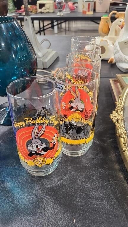 5 HAPPY BIRTHDAY BUGS BUNNY LOONEY TOONS GLASSES