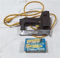 B & D heat gun, arrow electric stapler, staples