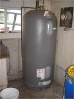 MARATHON 101 GALLON POLY WATER HEATER