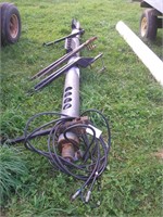 POLY & STAINLESS FERTILIZER CROSS AUGER