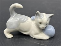 Vintage Ceramic Kitten w/ Ball Figurine