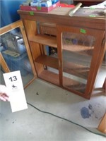 Hutch top/glass doors