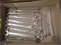 Flat w/assorted wrenches