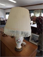 Lamp - Floral w/ Tassel Shade -- 25" Tall