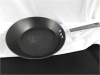 Emeril non-stick aluminum pan