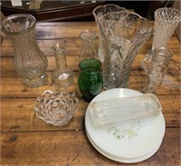 Vases, milk glass plates