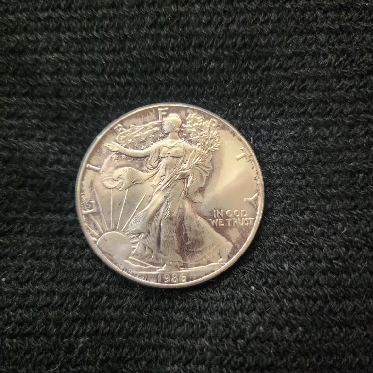 1986 Walking Liberty Silver Dollar