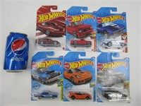 6 die cast Hot Wheels neuf