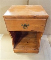 16" X 13½" X 25" Tall End Table Side Table with