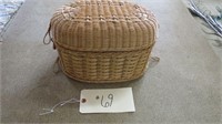 VINTAGE SEWING BASKET WITH CONTENTS