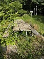 Picnic table***