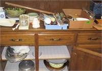Contents counter top & cupboard