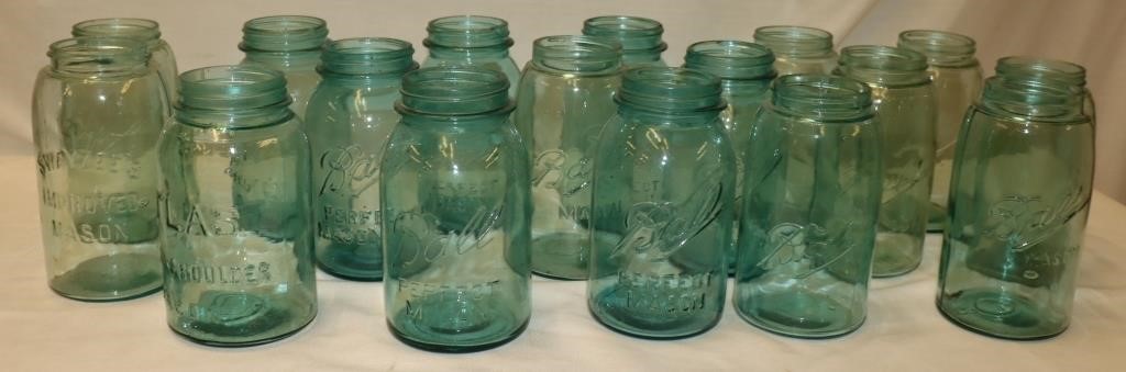 17 Vintage 1 Quart Canning Jars