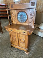 BUFFET SIDE TABLE W/ ROUND MIRROR