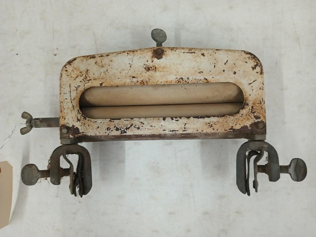 Antique wash tub wringer