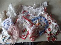 10+ vintage handkerchiefs