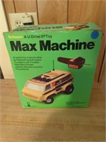 Max Machine in box