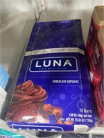 LUNA CHOCOLATE CUPCAKES