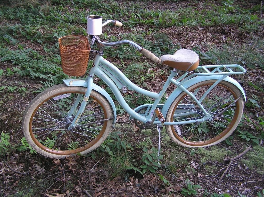 Beach cruiser bike by Huffy