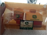 John Deere salt & pepper shakers