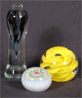 SET OF THREE GLASS ITEMS