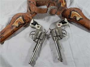 Vintage 1950 Hubley Western Toy Cap Guns
