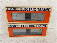 2 LIONEL TRAIN CARS