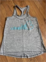 C10)Tank top, youth large, fits like woman’s xs/s.