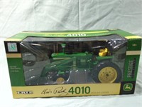 John Deere 4010 w/ 46A Loader