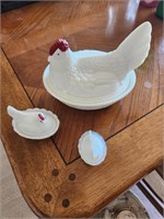 Set 3 Chicken on nest Breakable Dishes