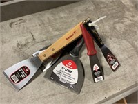 Mix Red Devil® Scrapers & Putty Knives x 5pc.