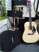 SHOAL CREEK GUITAR WITH SOFT CASE