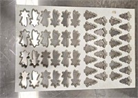 APPROX. 11 ASSORTED CHOCOLATE MOULDS