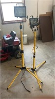 (2) portable work lights